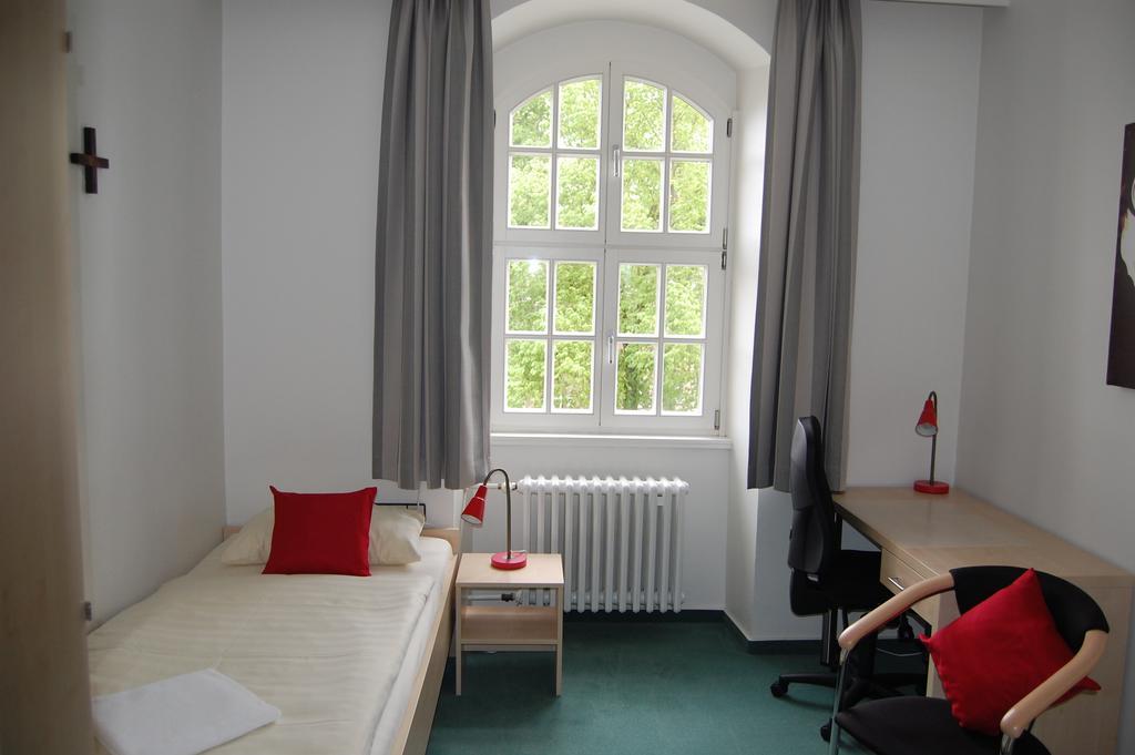 Pension Augenblick Knechtstedenドルマーゲン 部屋 写真